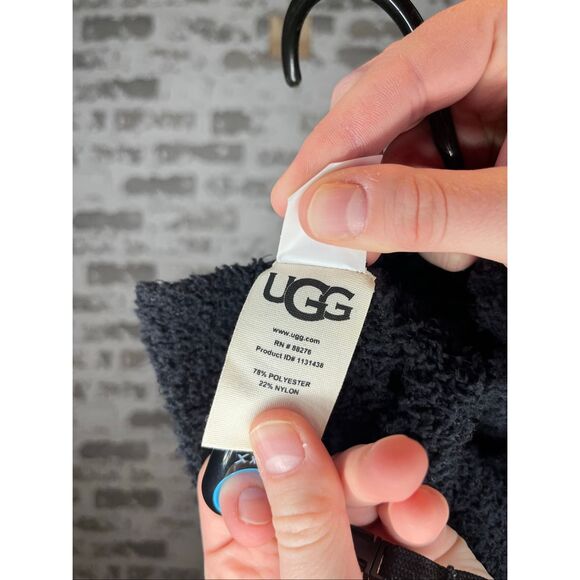 Ugg | women black knitted turtleneck sweater - Picture 3 of 9